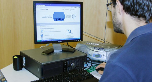 La Diputación dedica cerca de 235.000 euros a mejorar la transparencia, protección de datos y portales web de 71 municipios de la provincia