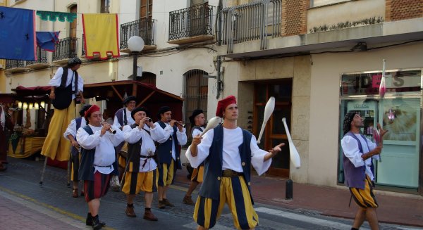 Estepona acoge un original mercado inspirado en la época de Miguel de Cervantes