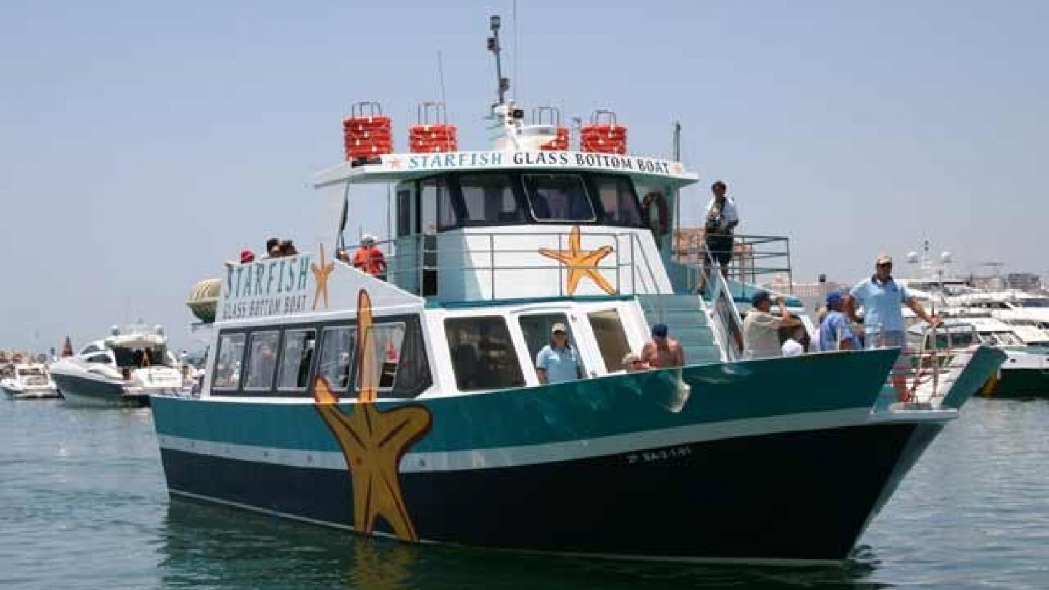 La bandera azul en las embarcaciones turísticas: un nuevo reconocimiento a la sostenibilidad del mar