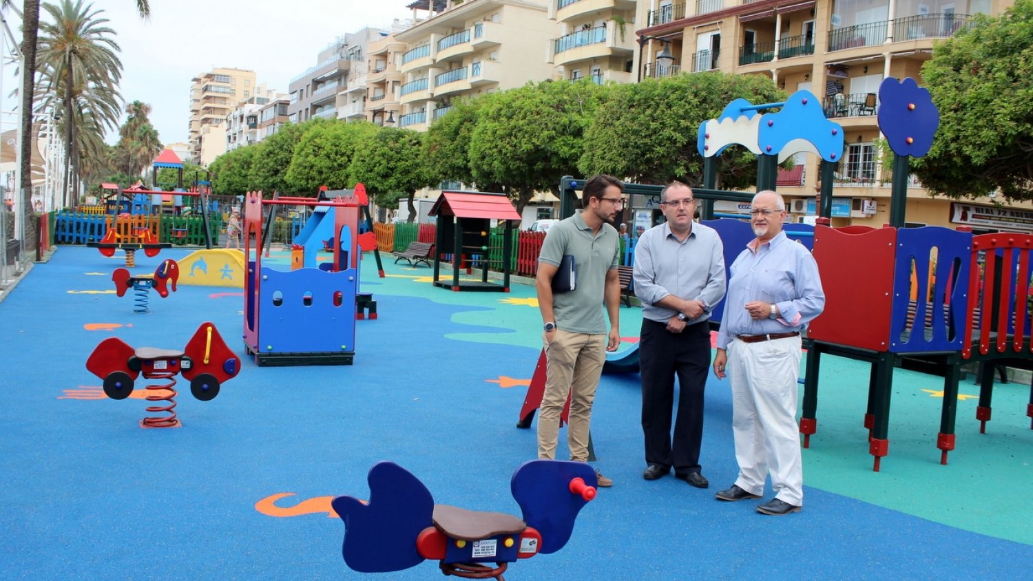 Estepona destinará 70.000 euros a la renovación de las tres áreas infantiles del Paseo Marítimo