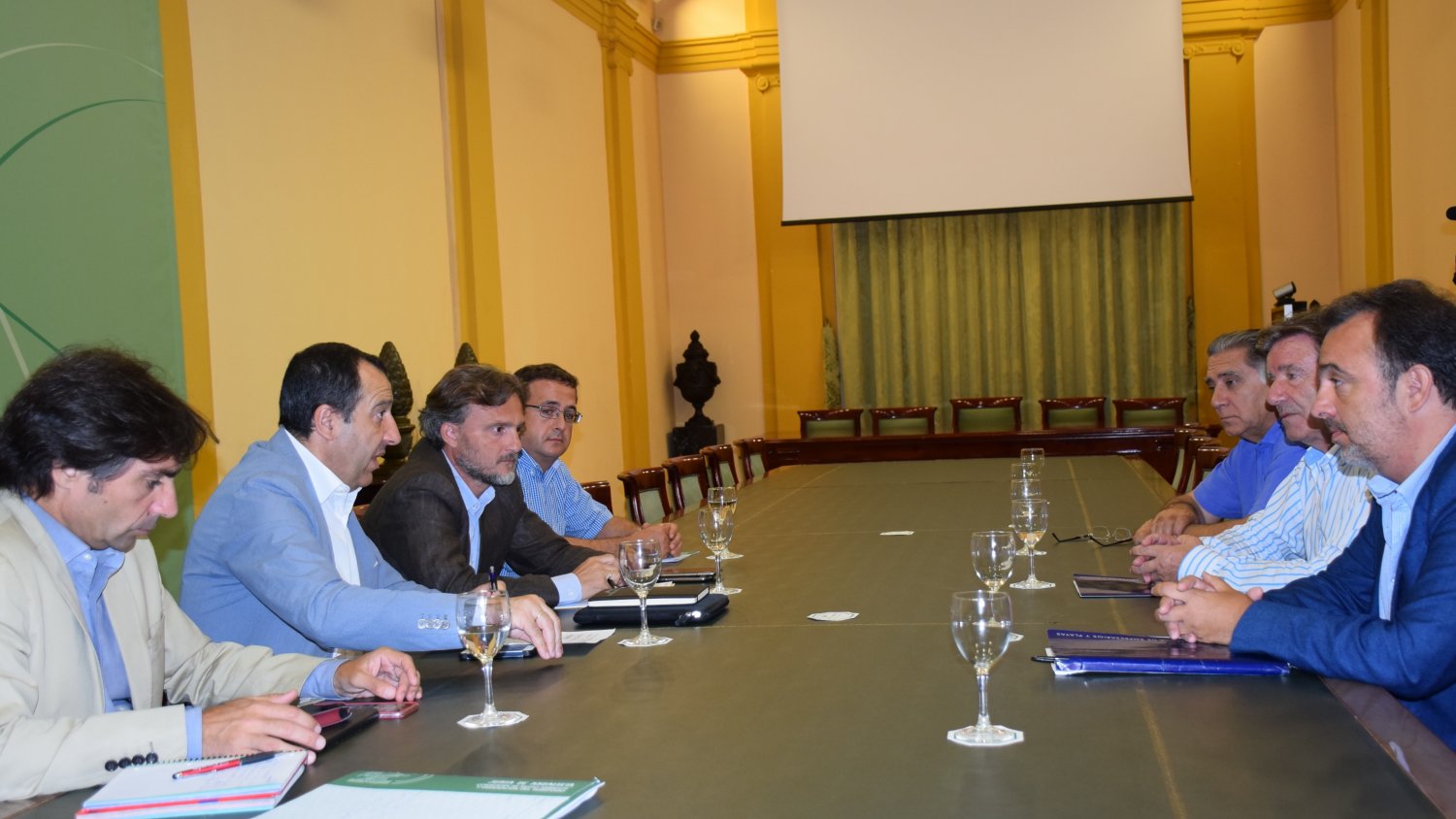 La Junta buscará mecanismos para que la última sentencia del Supremo no ralentice la regularización de los chiringuitos