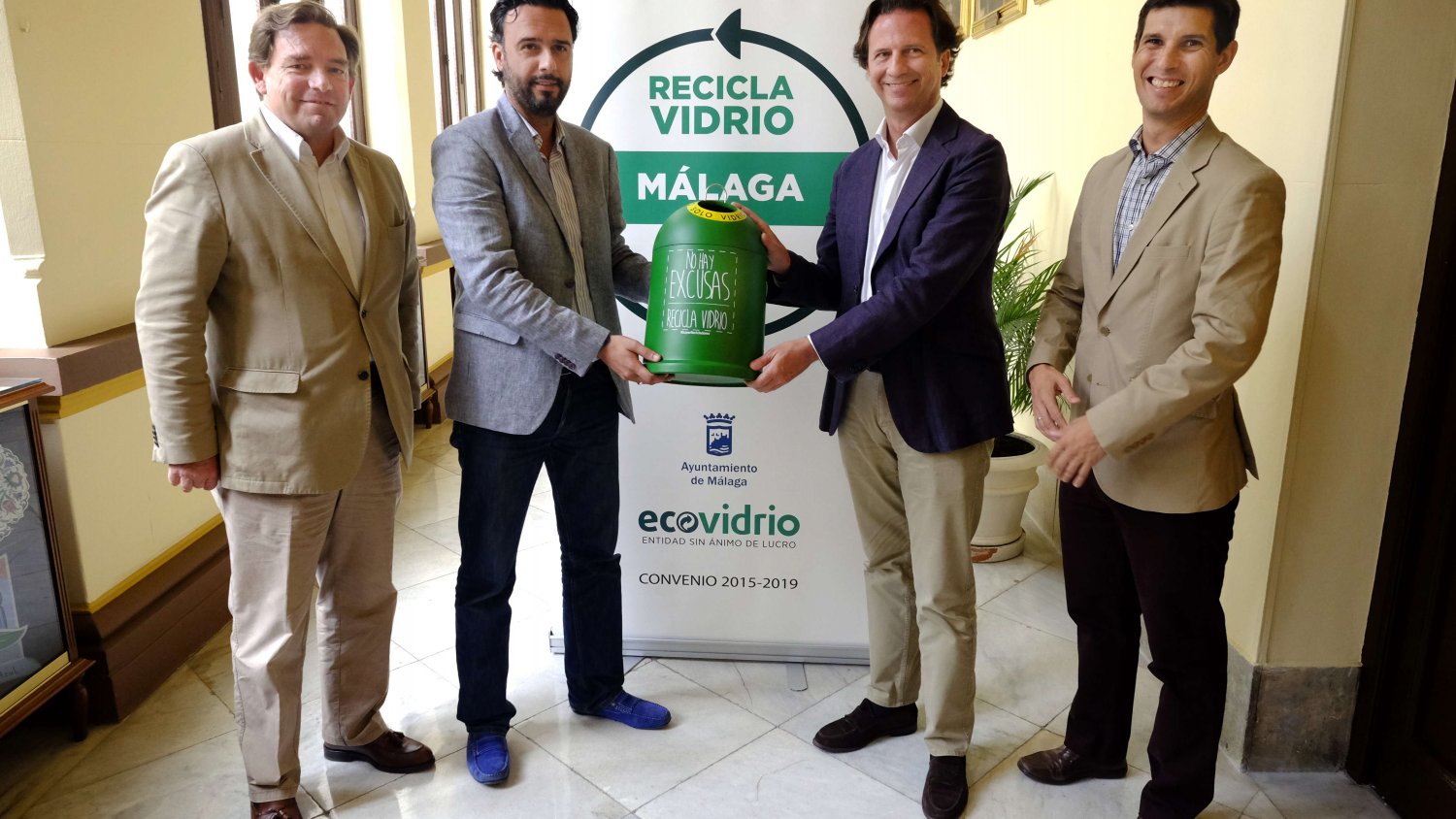 Los malagueños logran aumentar en un 15% el volumen de vidrio reciclado en el último año