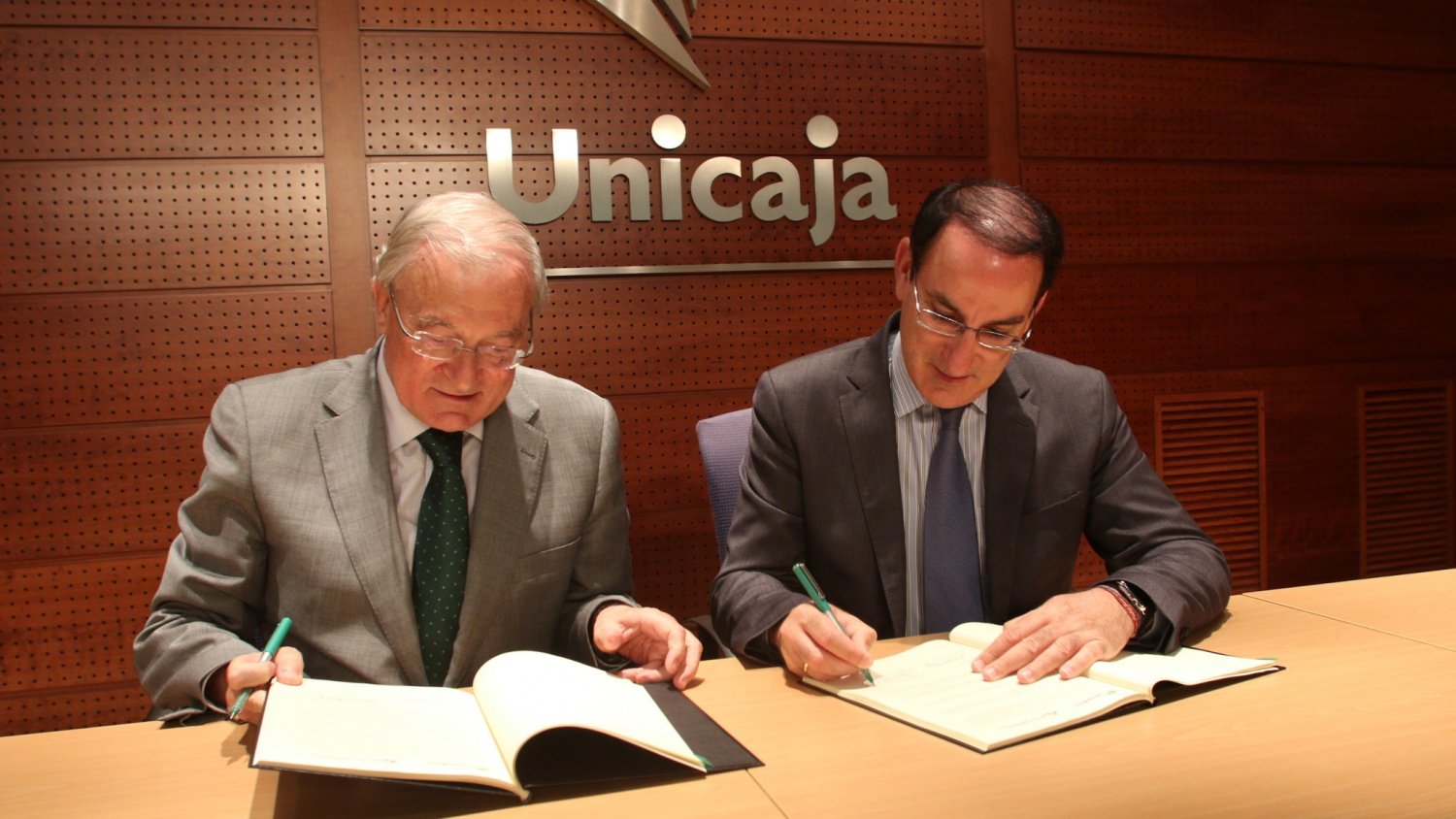 Unicaja renueva su contrato con la Confederación de Empresarios de Málaga