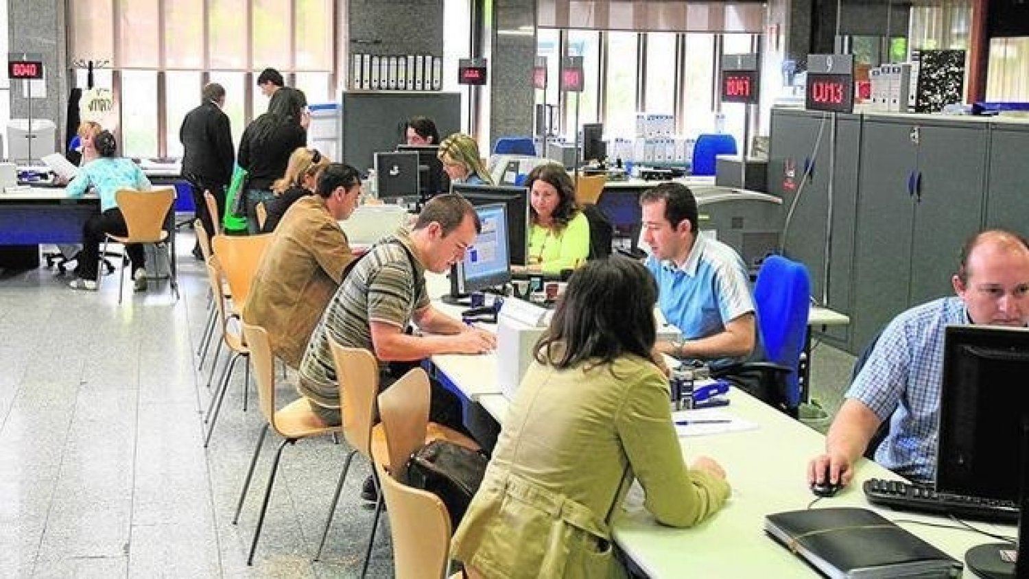 La Junta oferta 1.844 plazas en Málaga para los concursos de funcionarios y laborales de la administración general