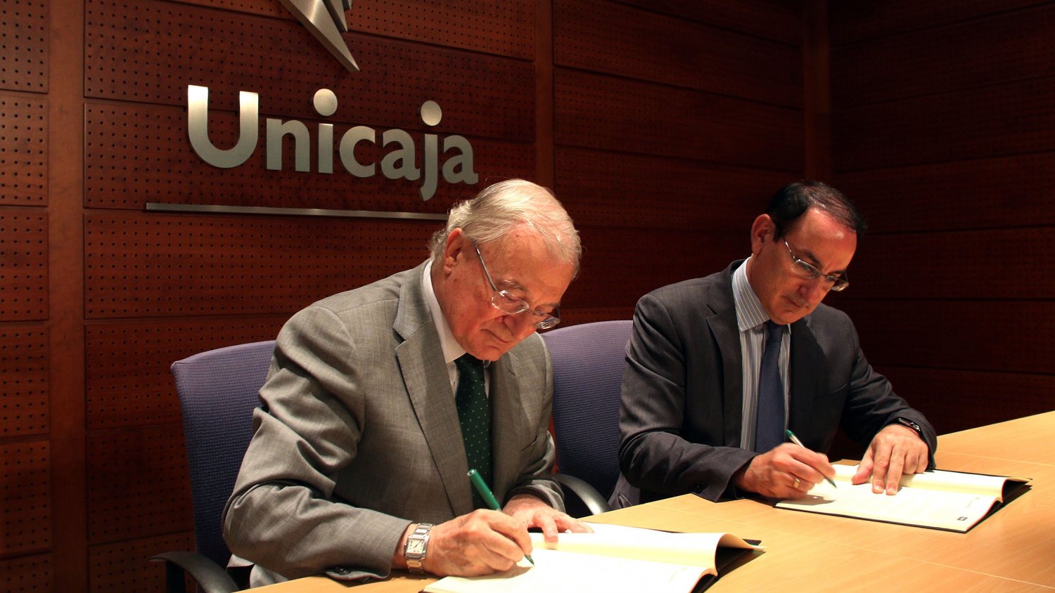 Unicaja renueva su acuerdo de colaboración con la CEA