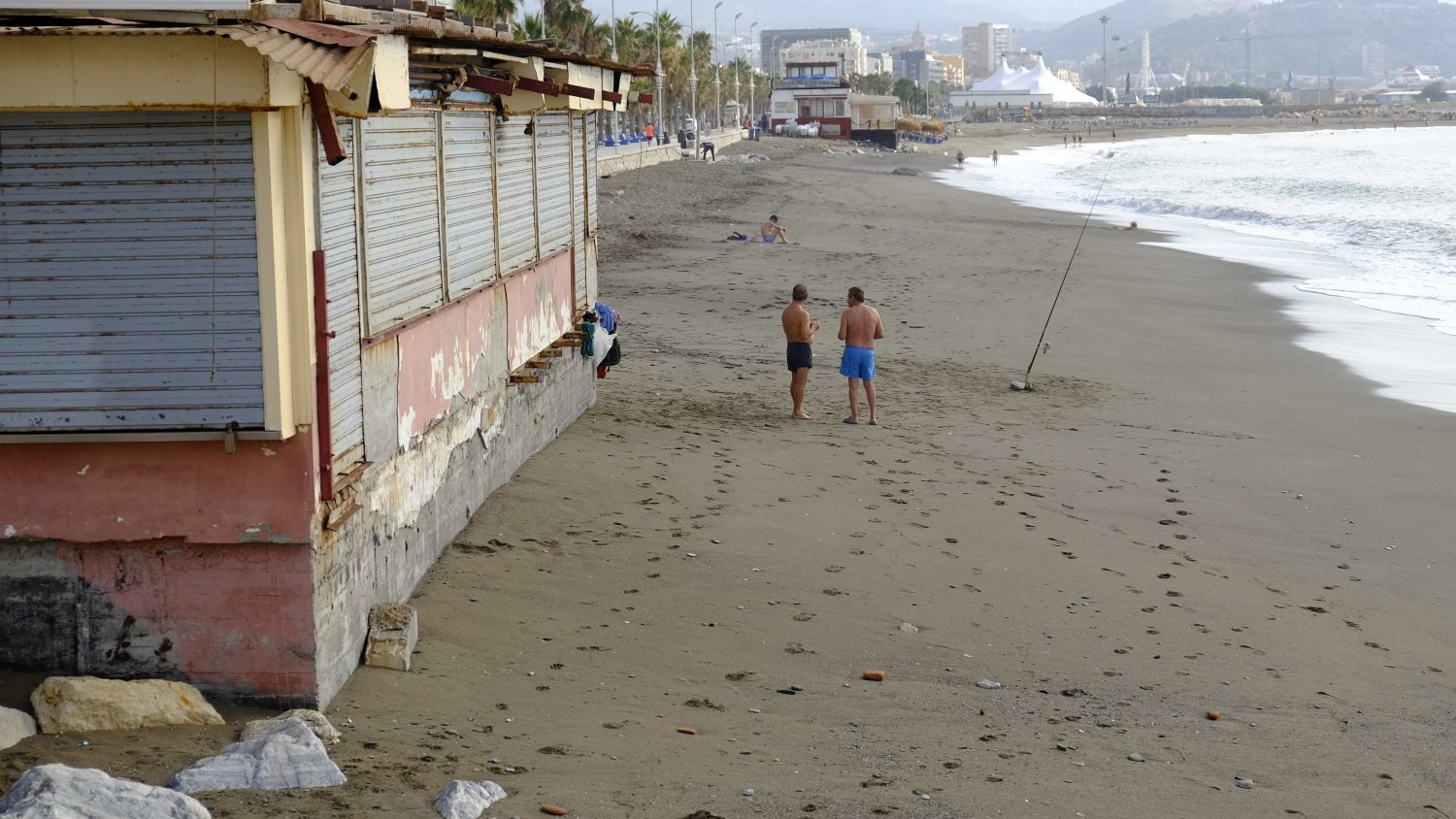 El Ayuntamiento de Málaga reclama la aportación de arena necesaria para dar estabilidad a la playa de San Andrés