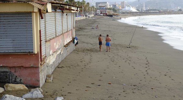 El Ayuntamiento de Málaga reclama la aportación de arena necesaria para dar estabilidad a la playa de San Andrés