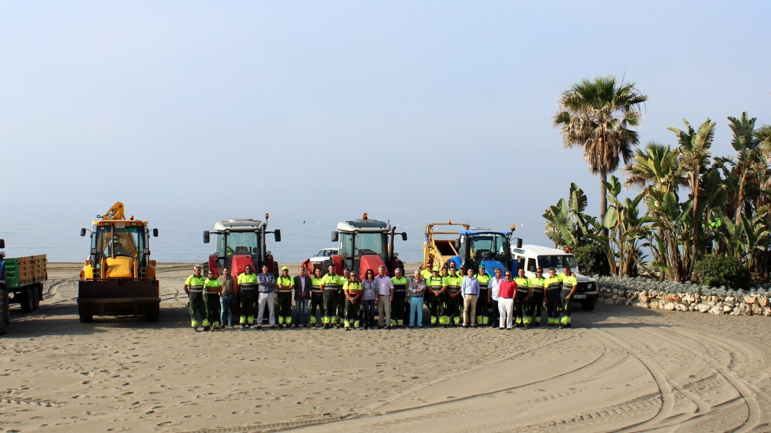 Estepona refuerza el servicio de playas