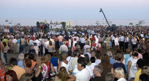 El Ayuntamiento de Torremolinos solicita que la procesión de la Virgen del Carmen sea declarada Fiesta de Singularidad Turística Provincial