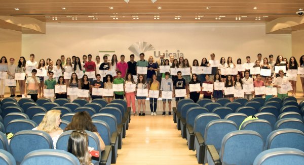 Más de un centenar de jóvenes participan con Unicaja en un programa de convicencia de EEUU