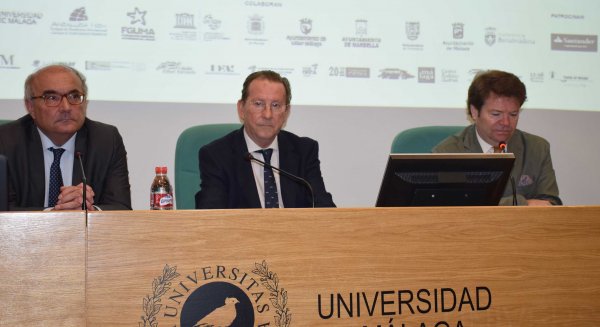 El Consejero de Justicia defiende un fortalecimiento de la Constitución