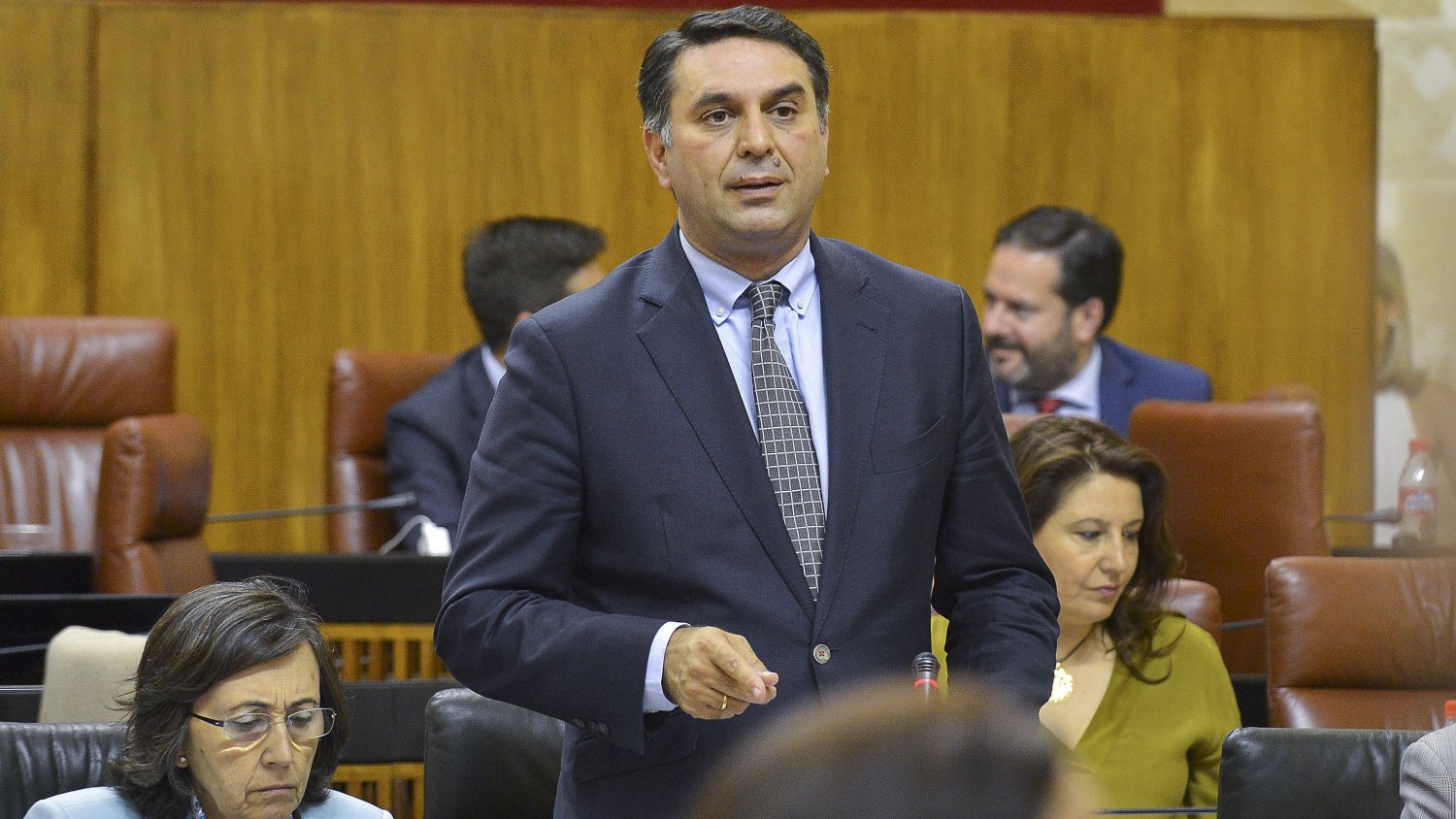 El Consejero de Turismo destaca las ventajas del sector turístico