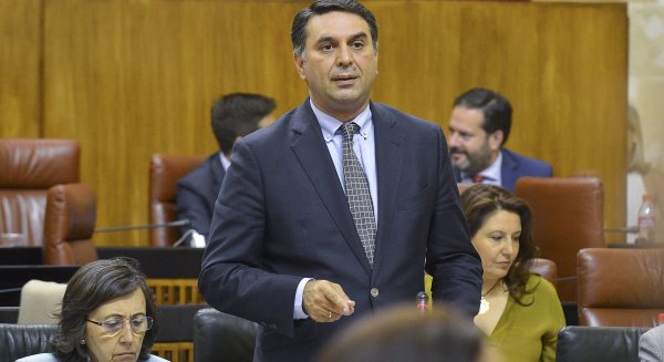 El Consejero de Turismo destaca las ventajas del sector turístico