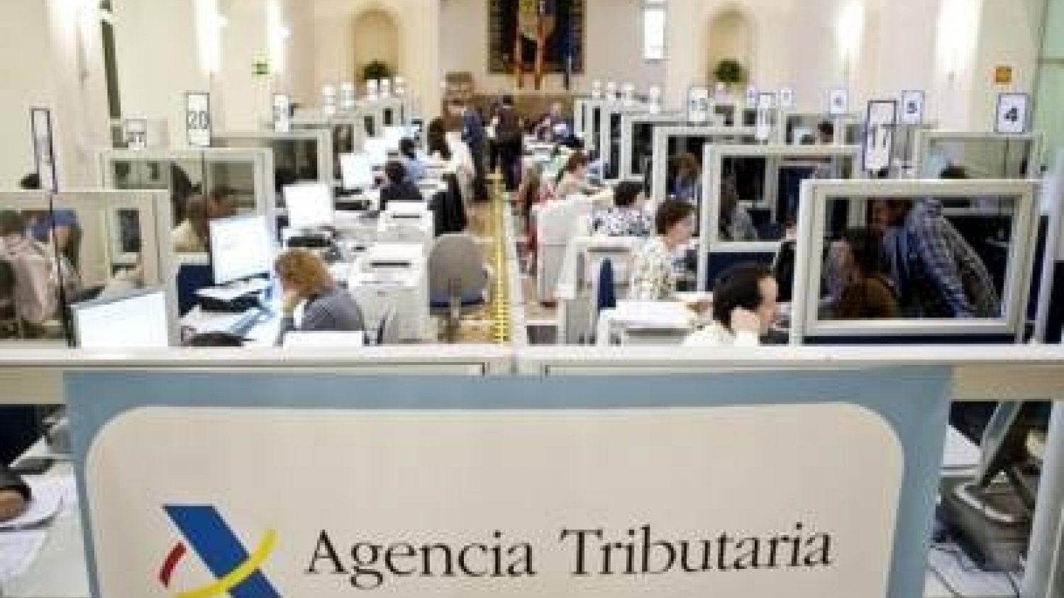 La Agencia Tributaria devuelve más de 6.700 millones a 10,8 millones de contribuyentes