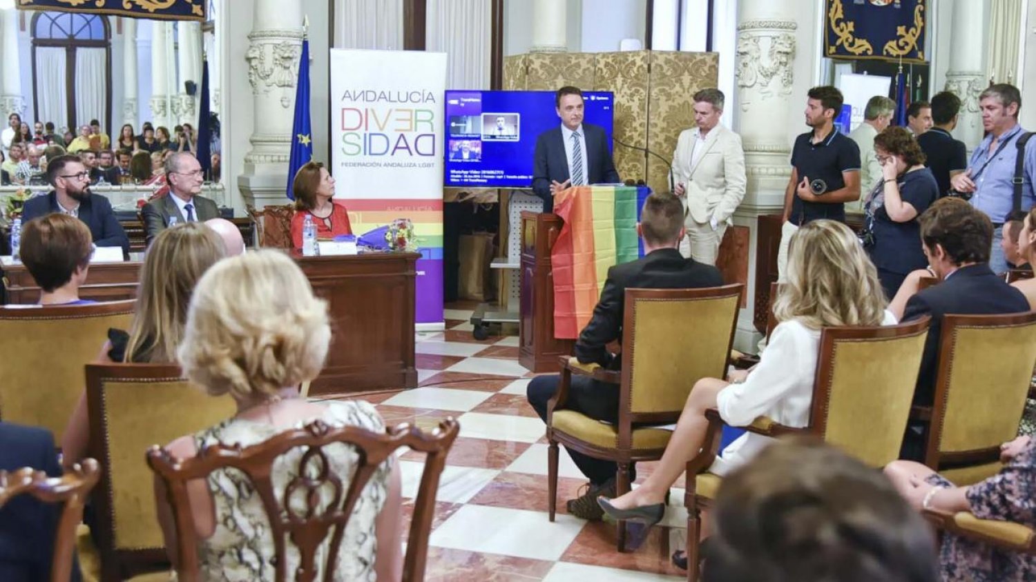 El Ayuntamiento de Torremolinos recibe el premio Andalucía Diversidad
