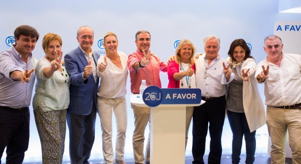 Bendodo destaca el crecimiento del PP en el litoral y en el interior y subraya 