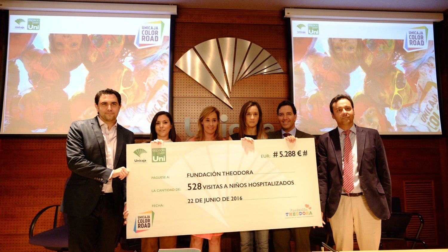 La Fundación Theodora recibe cerca de 5.300 euros