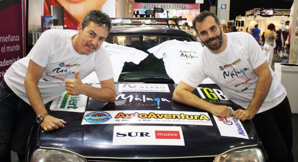 Dos jóvenes malagueños emprenden una AutoAventura que les llevará hasta Seúl