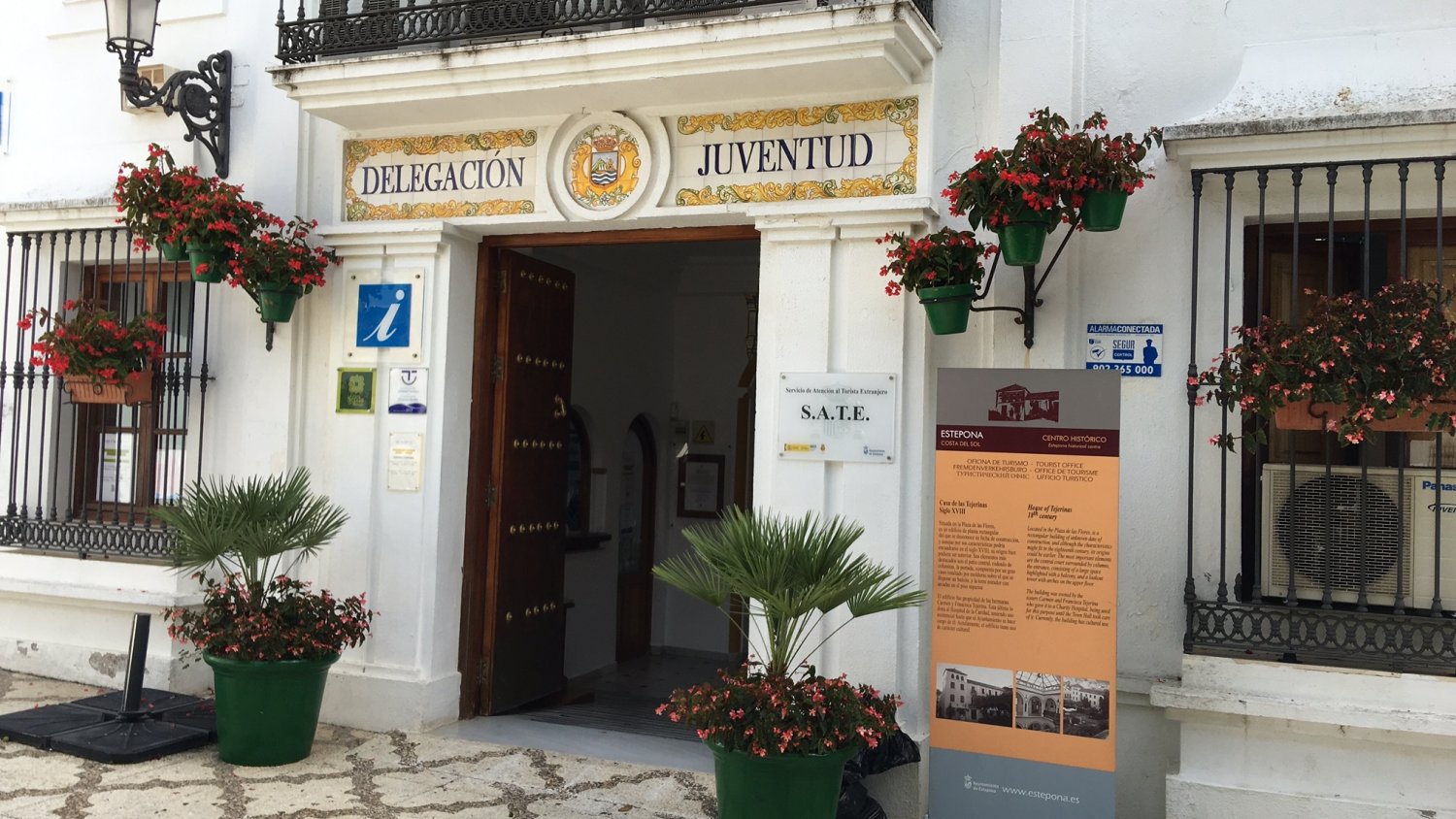 La oficina del Servicio de Atención al Turista Extranjero atiende más de 2000 personas