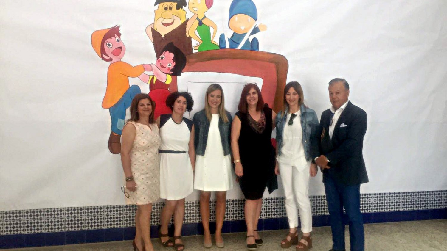 La delegada de Educación visita los proyectos educativos de dos colegios bilingües de Torrox