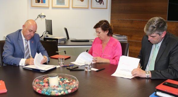 El Palacio de Ferias y Congresos de Málaga e Iberia firman un acuerdo para ofrecer condiciones ventajosas a congresistas y participantes