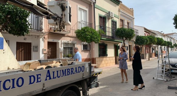 Ronda incorpora iluminación LED en media docena de calles de La Uva y San Cristóbal