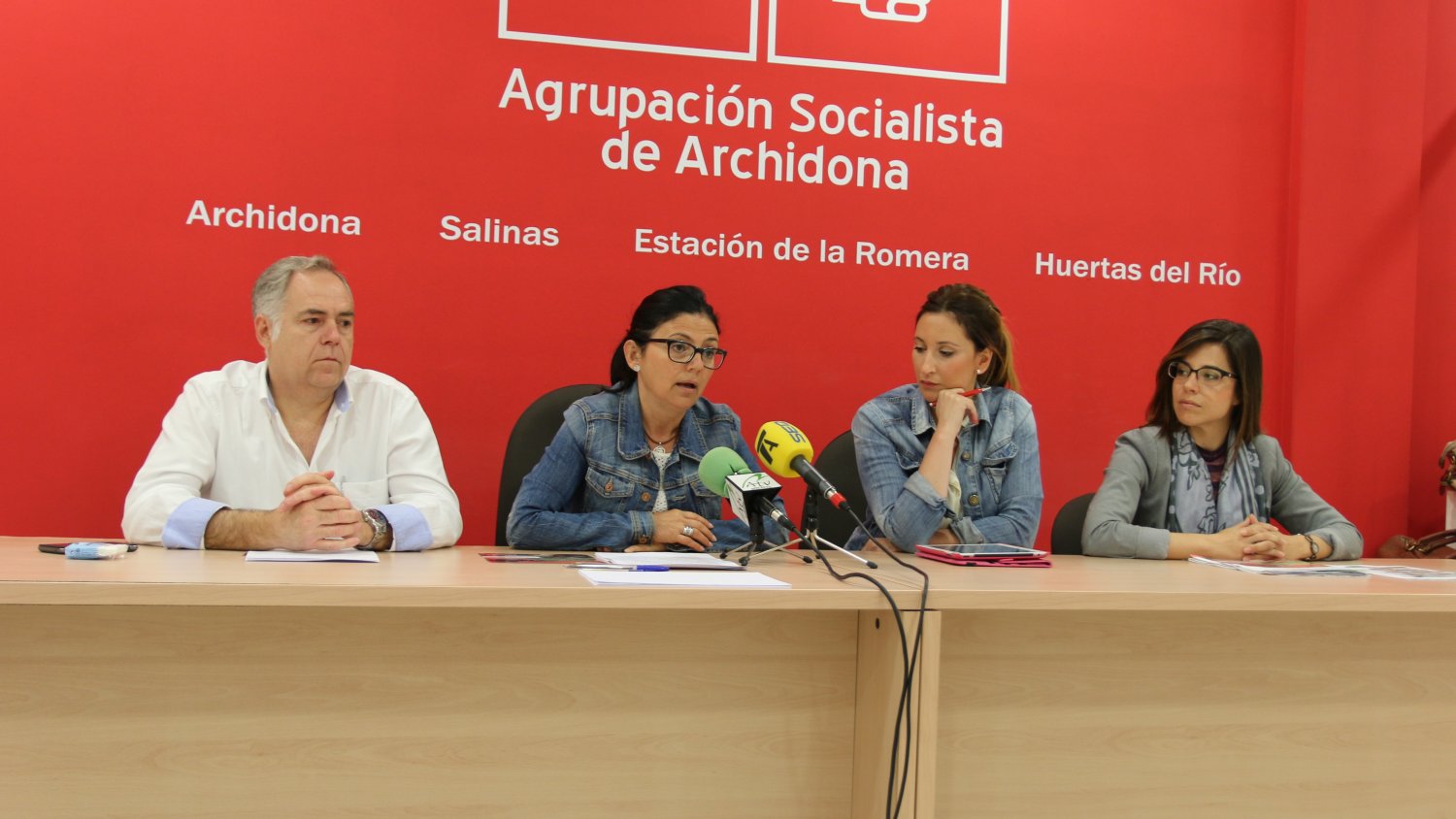 Deborah León denuncia que Rajoy ha castigado a los pequeños agricultores con los recortes en las ayudas de la PAC