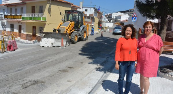 Inician los trabajos de acerado en el tramo de la carretera MA-3113 que discurre por Triana
