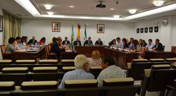 El Ayuntamiento de Mijas aprueba 5,8 millones de euros en expedientes extrajudiciales de crédito