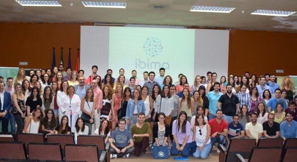 Los hospitales Regional y Virgen de la Victoria incorporan a 153 Especialistas Internos Residentes