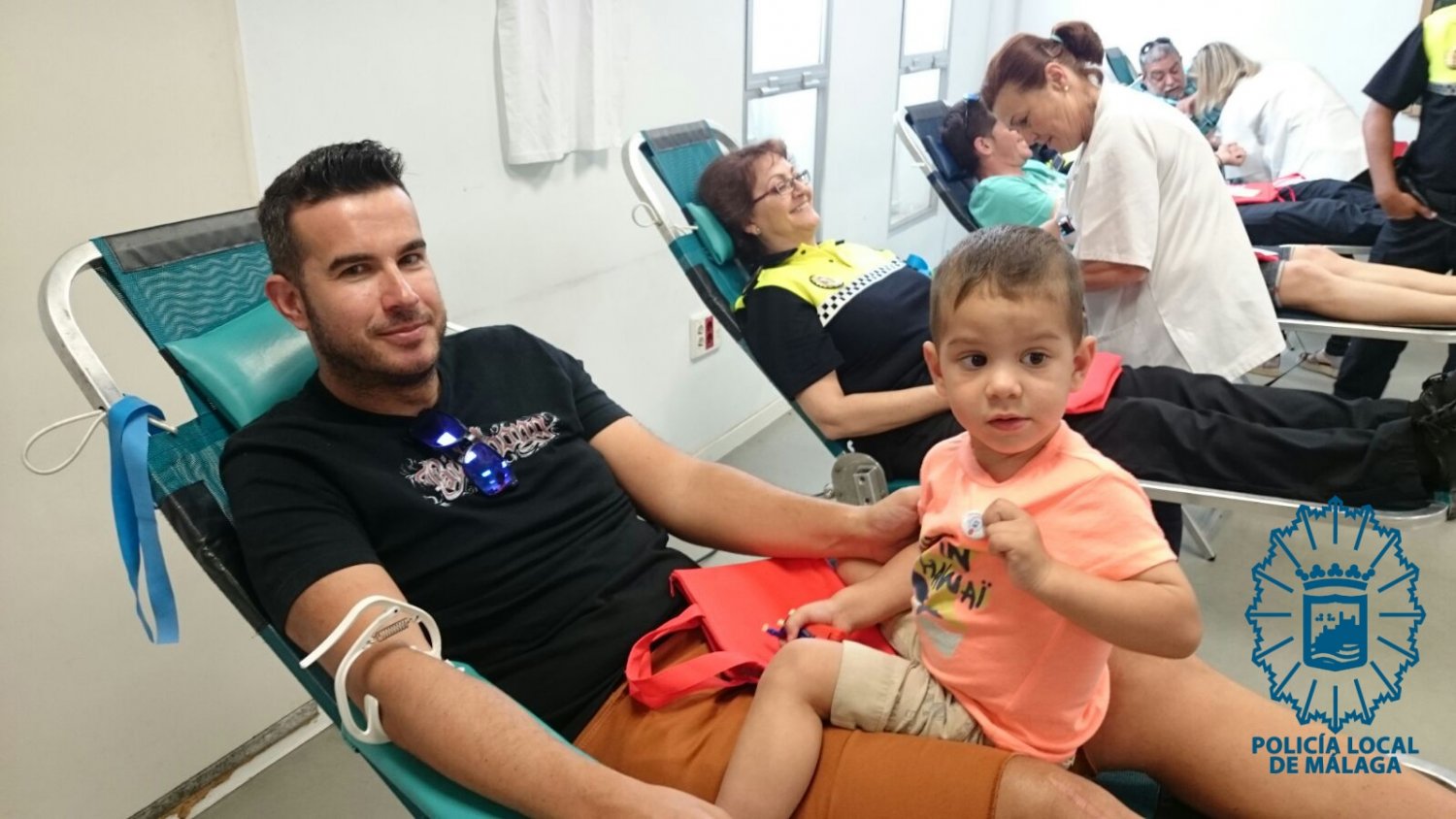 53 nuevas donaciones de sangre llevadas a cabo en la Jefatura de Distrito Carretera de Cádiz de la Policía Local de Málaga