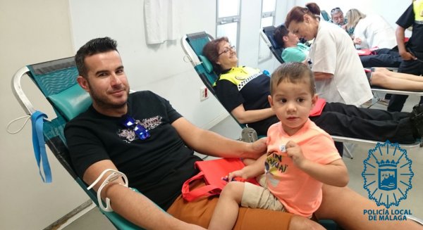 53 nuevas donaciones de sangre llevadas a cabo en la Jefatura de Distrito Carretera de Cádiz de la Policía Local de Málaga