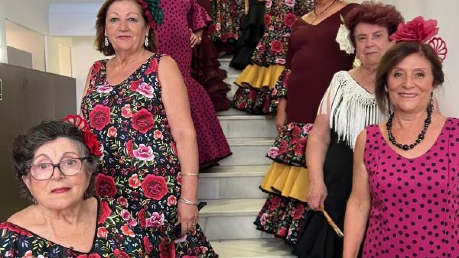 Pizarra acoge el desfile 'Mayores de la Costura' con trajes confeccionados por medio centenar de vecinas