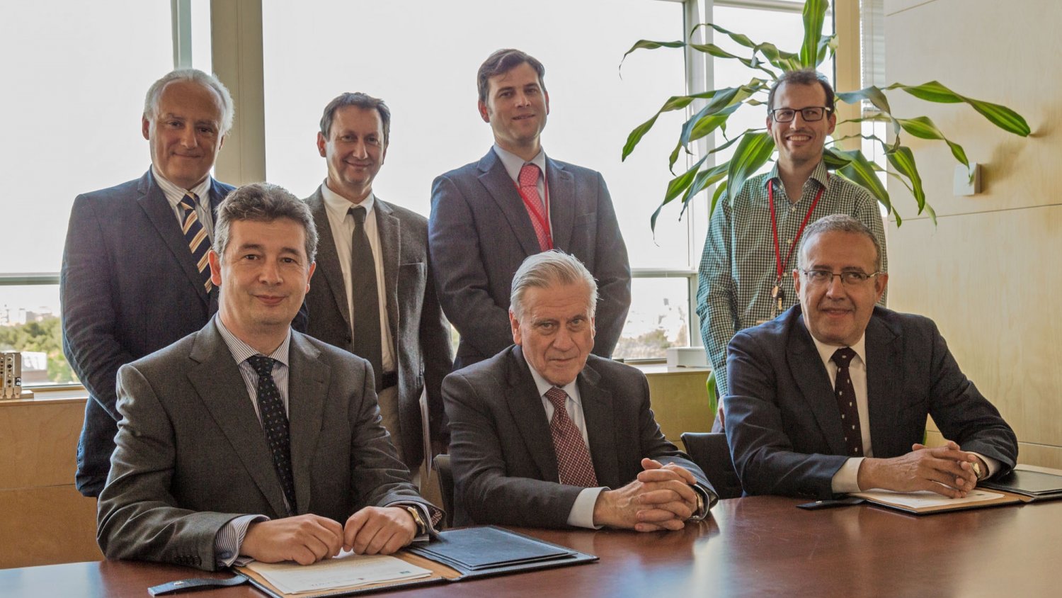 Andalucía y el CNIC firman un acuerdo de colaboración para mejorar el pronóstico de los pacientes con patologías cardíacas agudas
