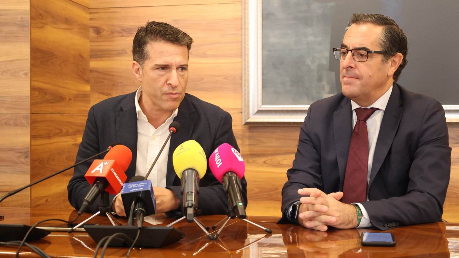 La Junta se compromete a ampliar la guardería de Torrox