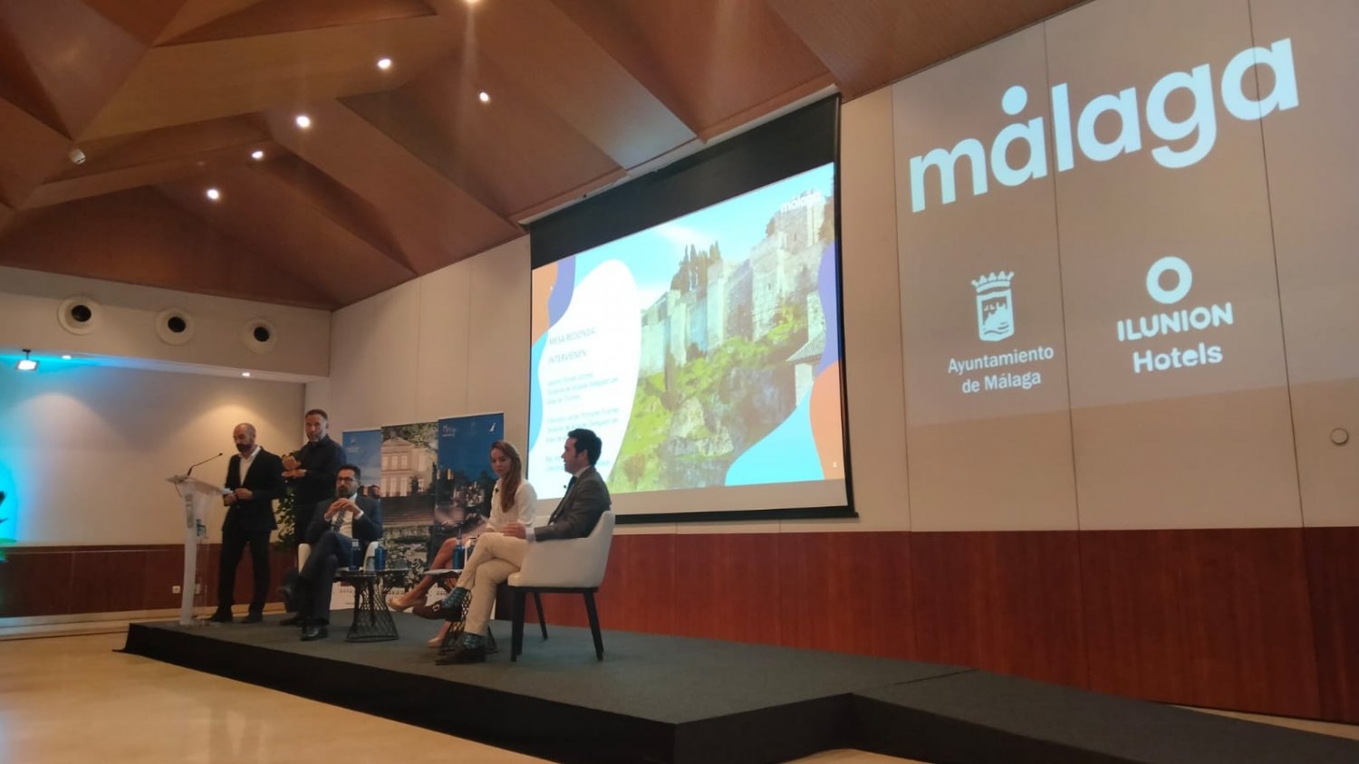 Málaga presenta su plan estratégico de turismo accesible