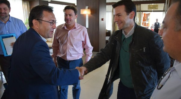 Heredia destaca en Rincón de la Victoria la agilización de las concesiones de chiringuitos por parte del Gobierno andaluz