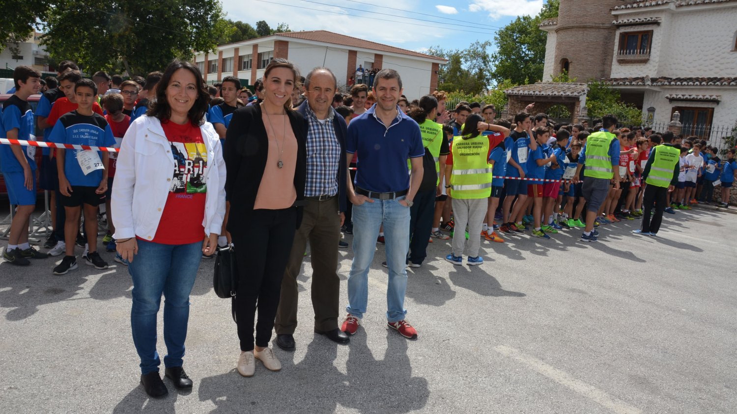 Cerca de 900 alumnos participan en la XVI Carrera Urbana intercentros del IES Salvador Rueda de Vélez-Málaga