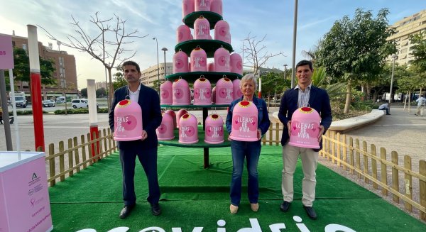 El Ayuntamiento y Ecovidrio presentan la campaña 'recicla vidrio por ellas' junto a la Fundación Sandra Ibarra