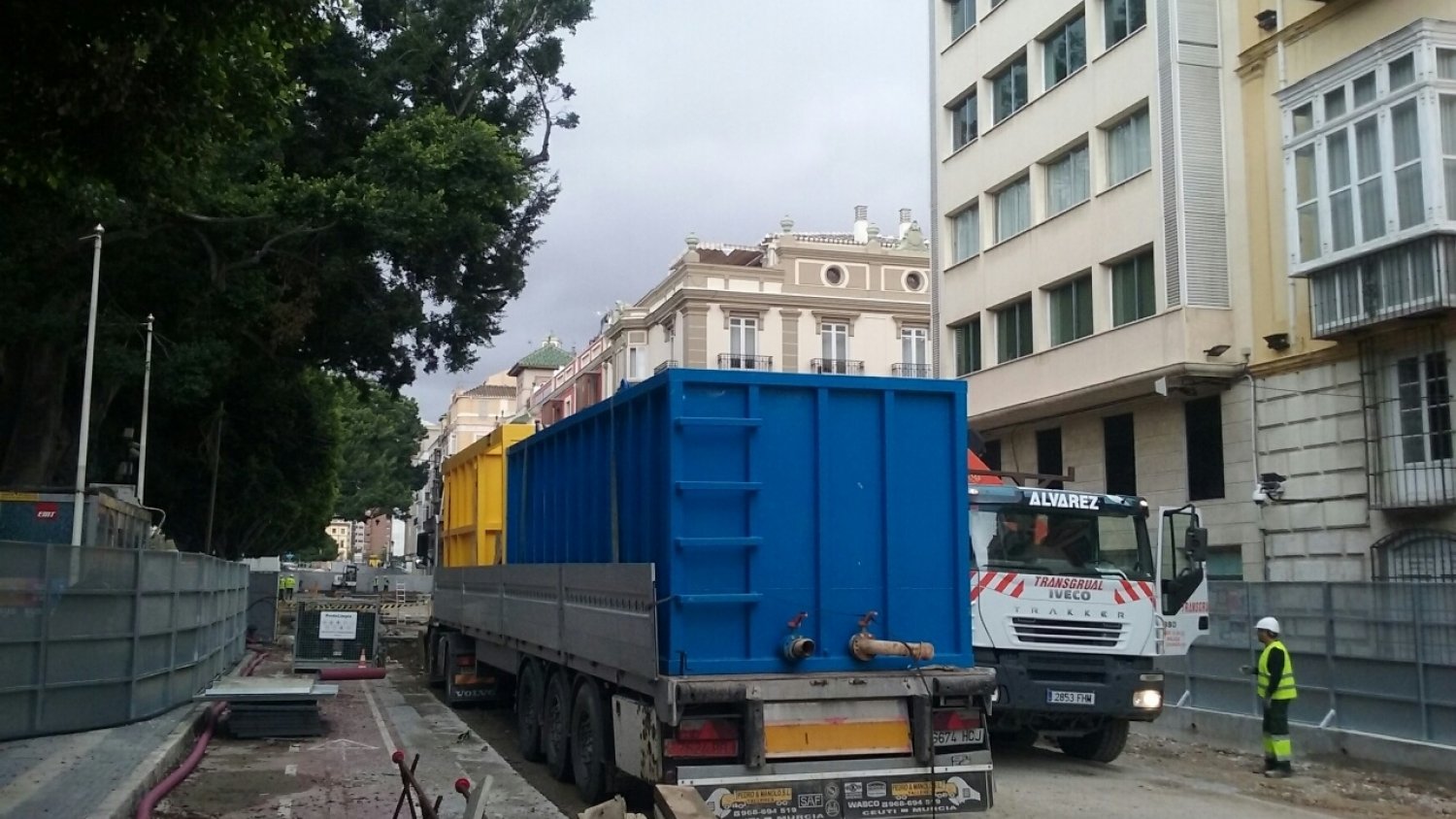 Instalados en la Alameda los tanques de bentonita para la construcción de los muros del túnel del Metro de Málaga