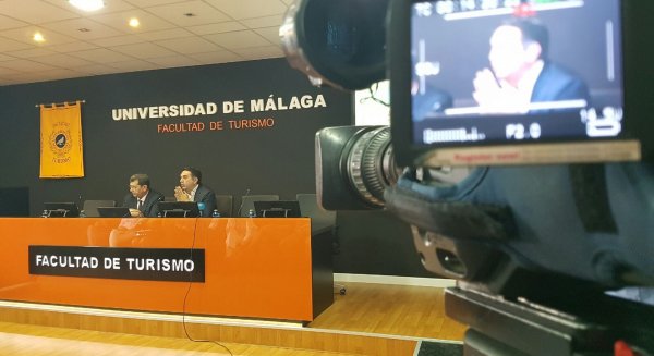 Fernández destaca la importancia de la planificación en la trayectoria de crecimiento del sector turístico de Andalucía