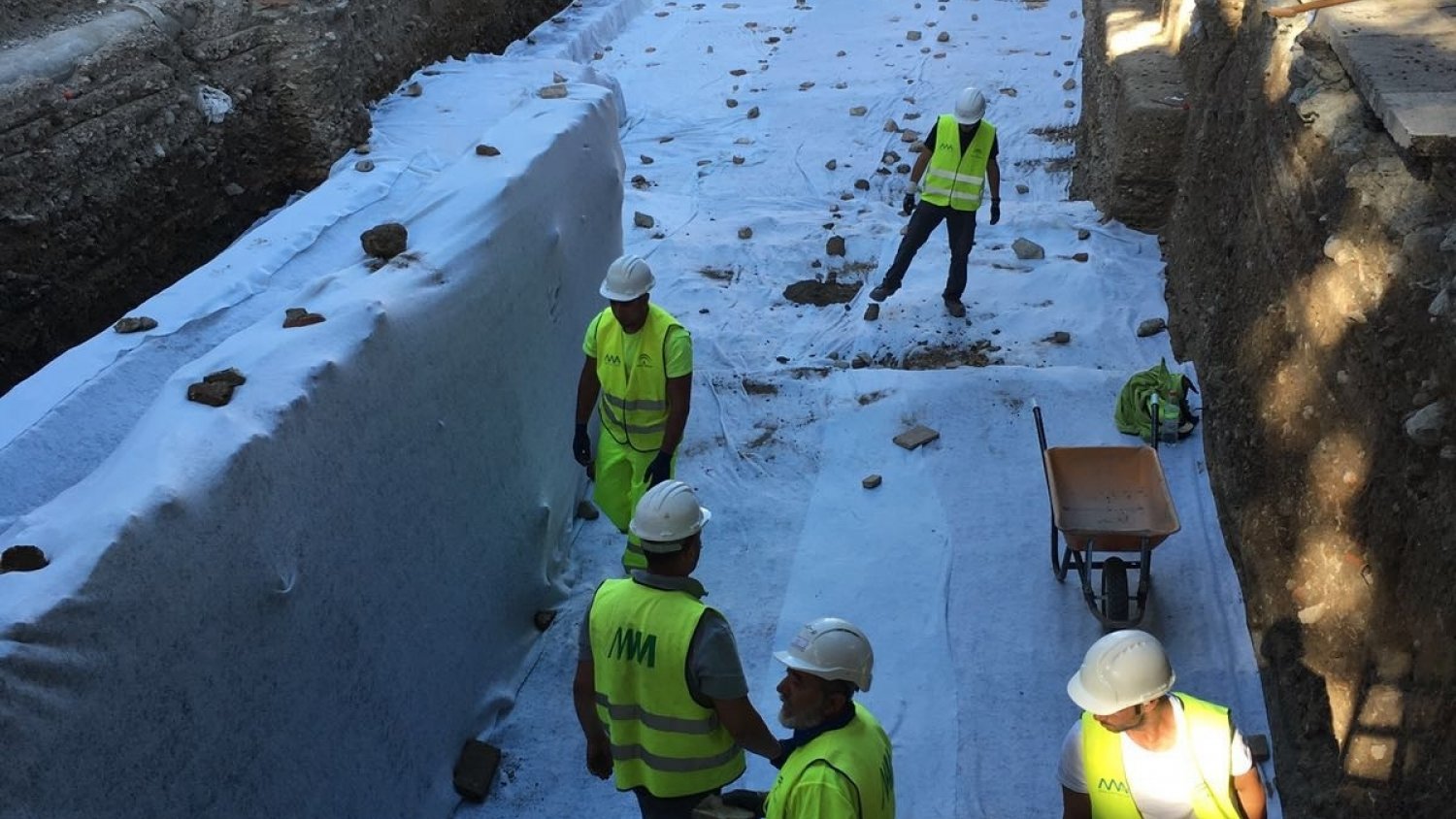 Comienza la protección de los restos arqueológicos hallados durante las obras del Metro de Málaga en la Alameda Principal
