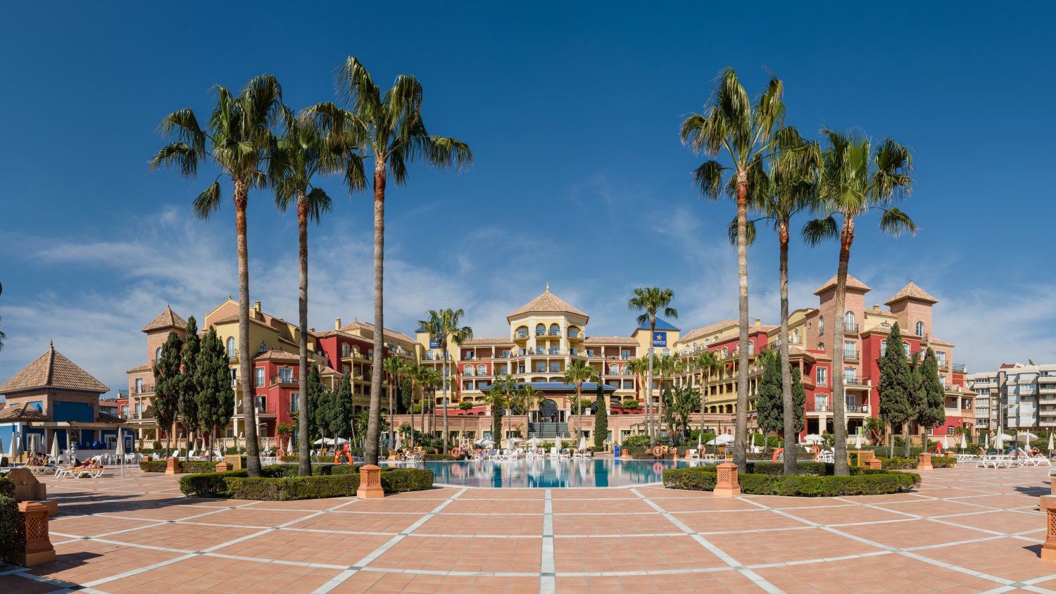 Los hoteles y casas rurales andaluces registraron cerca de 580.000 pernoctaciones en el puente de mayo