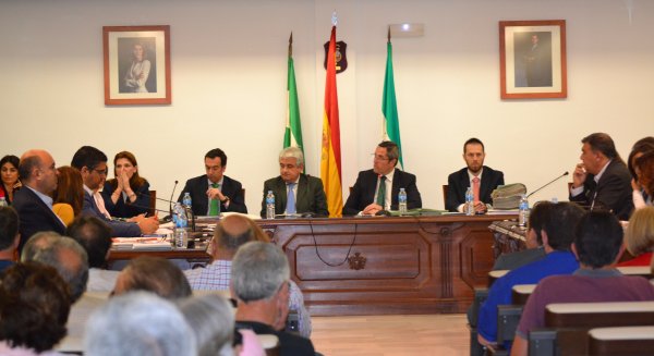 Mijas aprueba las bases reguladoras para otorgar subvenciones y ayudas sociales desde el Ayuntamiento