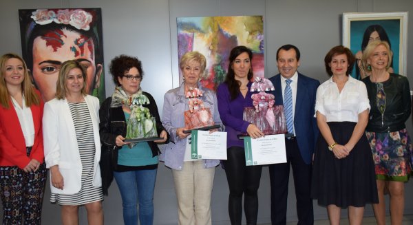La Ciudad de la Justicia acoge la exposición IAM Arte con 50 obras de pintoras malagueñas