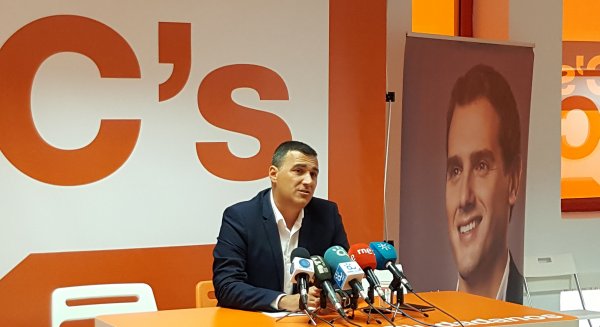 Ciudadanos preguntará en el próximo pleno del Parlamento Andaluz sobre el tren del litoral de la Costa del Sol