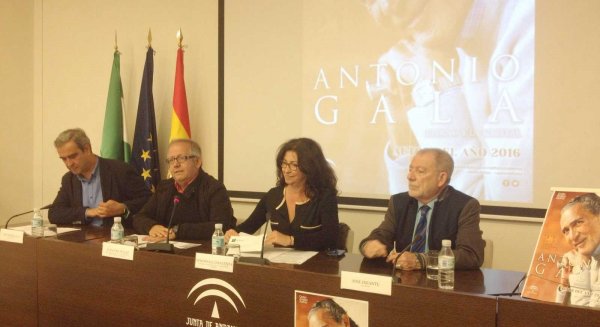 Cultura dedica el Día Internacional del Libro al escritor y poeta Antonio Gala, autor del año 2016