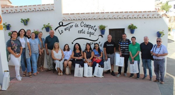 Turismo Costa del Costa del Sol muestra a agentes de viaje la riqueza gastronómica y cultural de la Axarquía