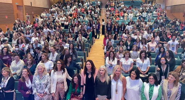 La Junta anima a familias y profesorado a ir de la mano para que niñas y niños crezcan libres de violencia de género