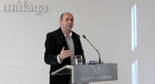 El PSOE pide en la Diputación que se garanticen los estudios de la UNED en Marbella